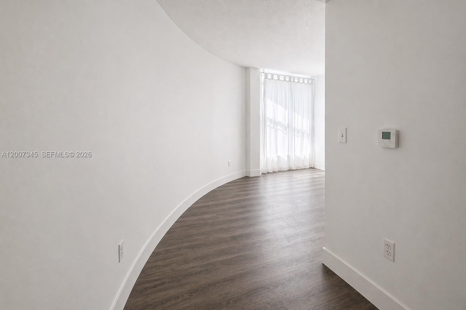 6580 Indian Creek Drive 511 — photo 2