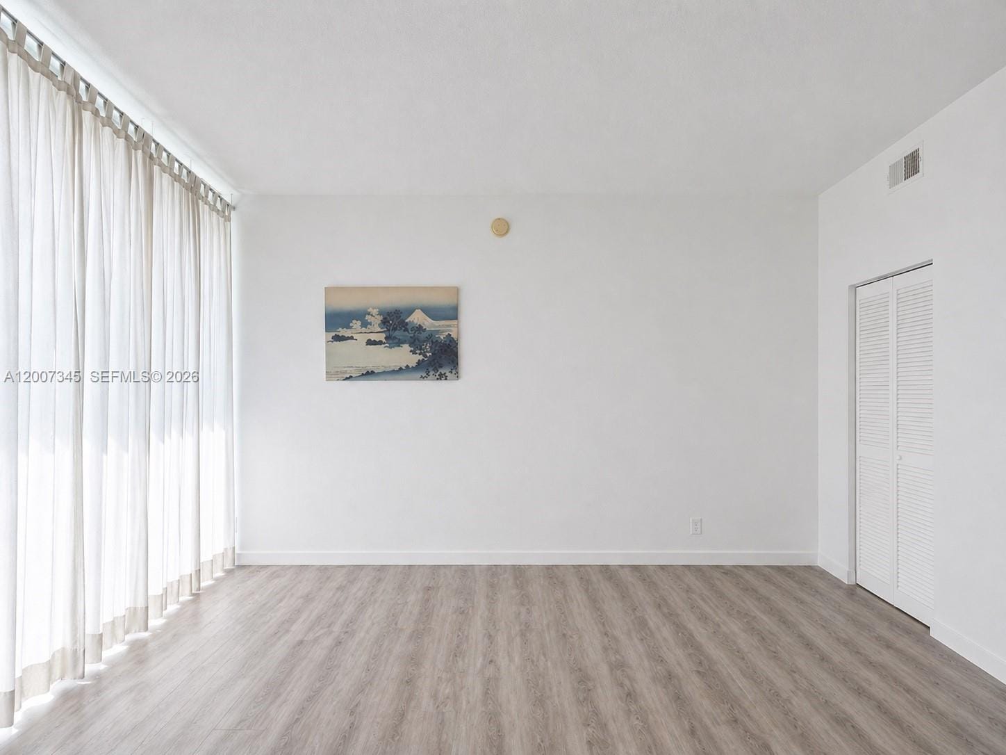 6580 Indian Creek Drive 511 — photo 4