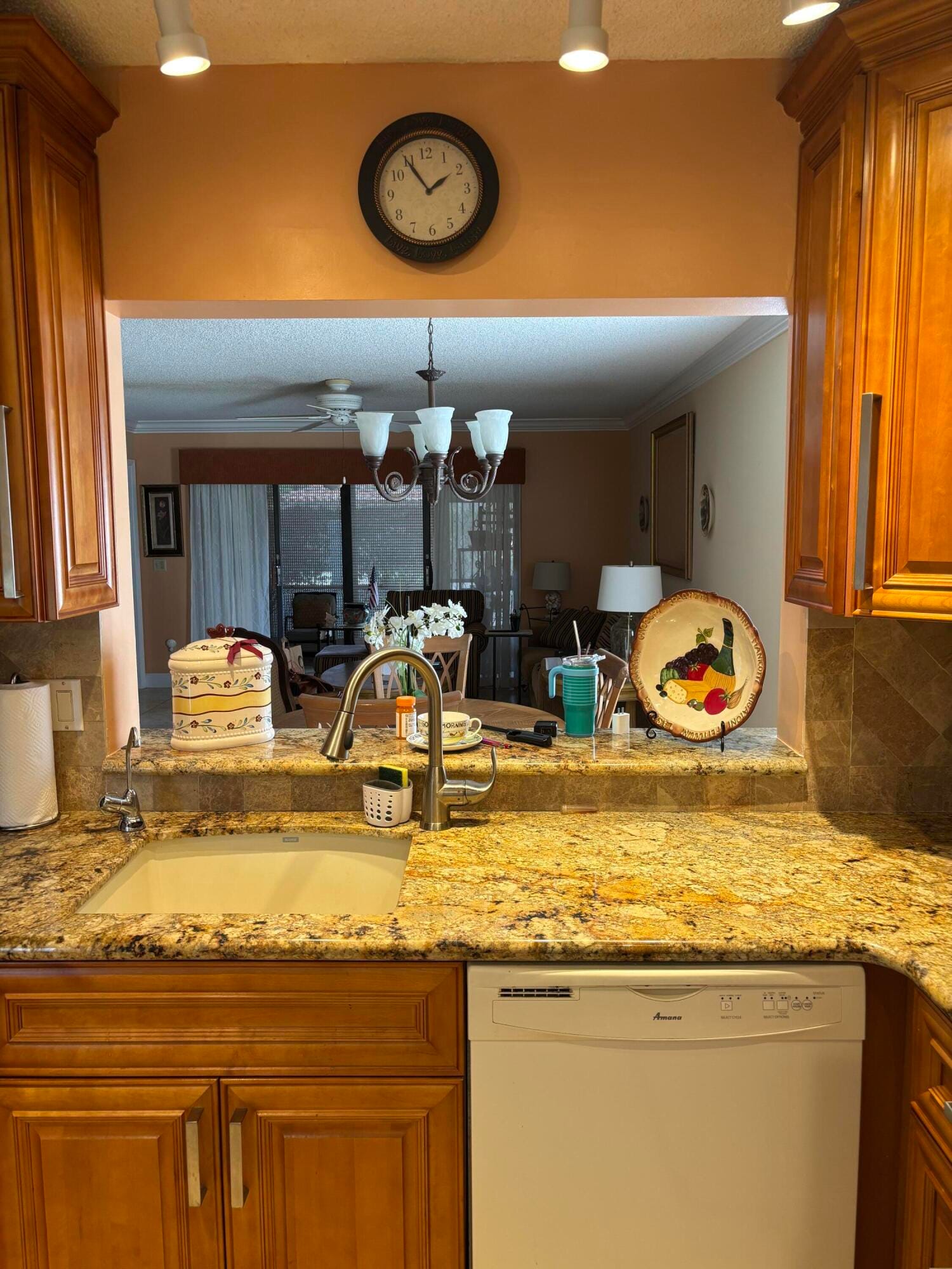 60 Pelican Pointe Drive 1020 — photo 3