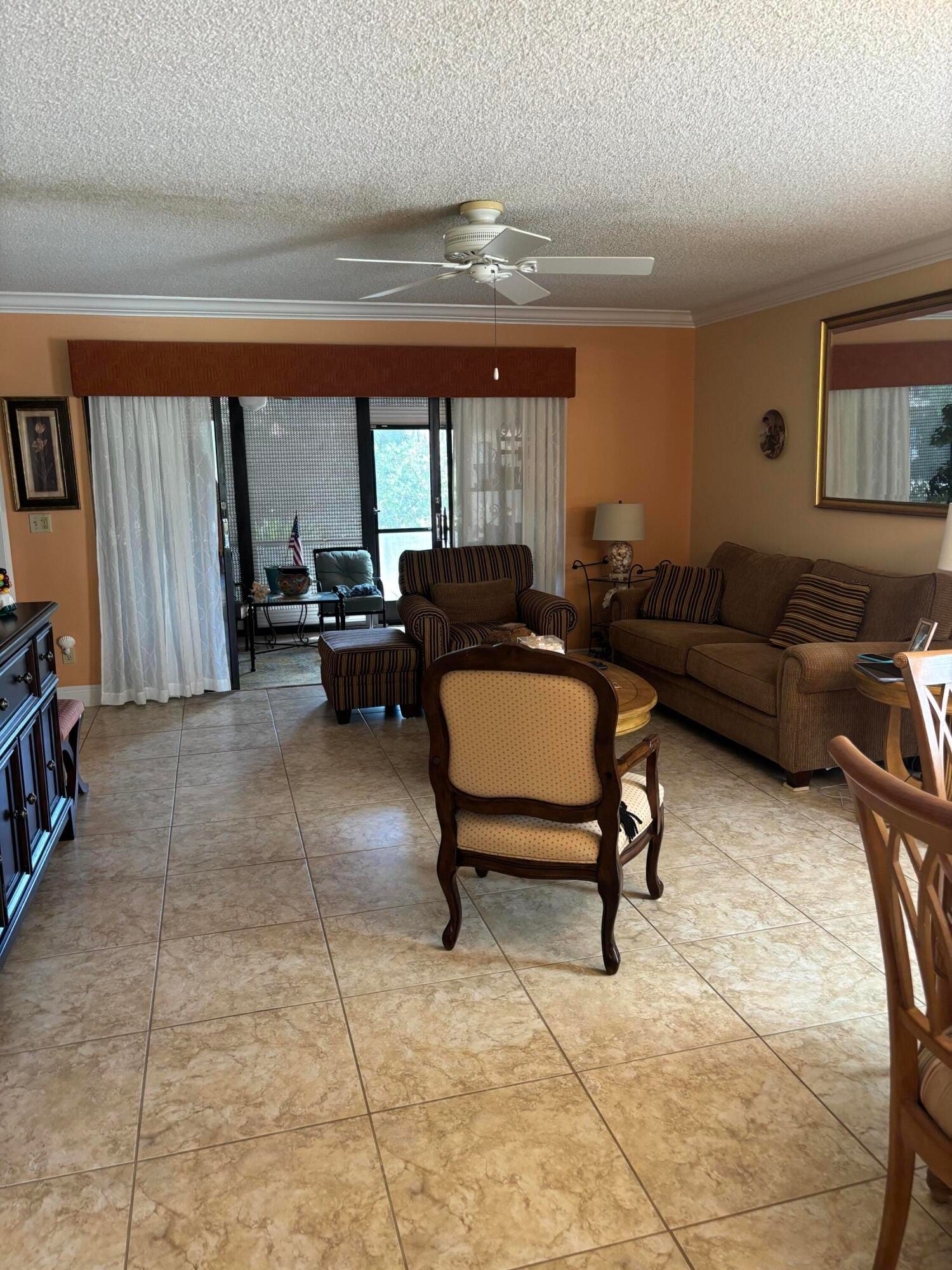 60 Pelican Pointe Drive 1020 — photo 9