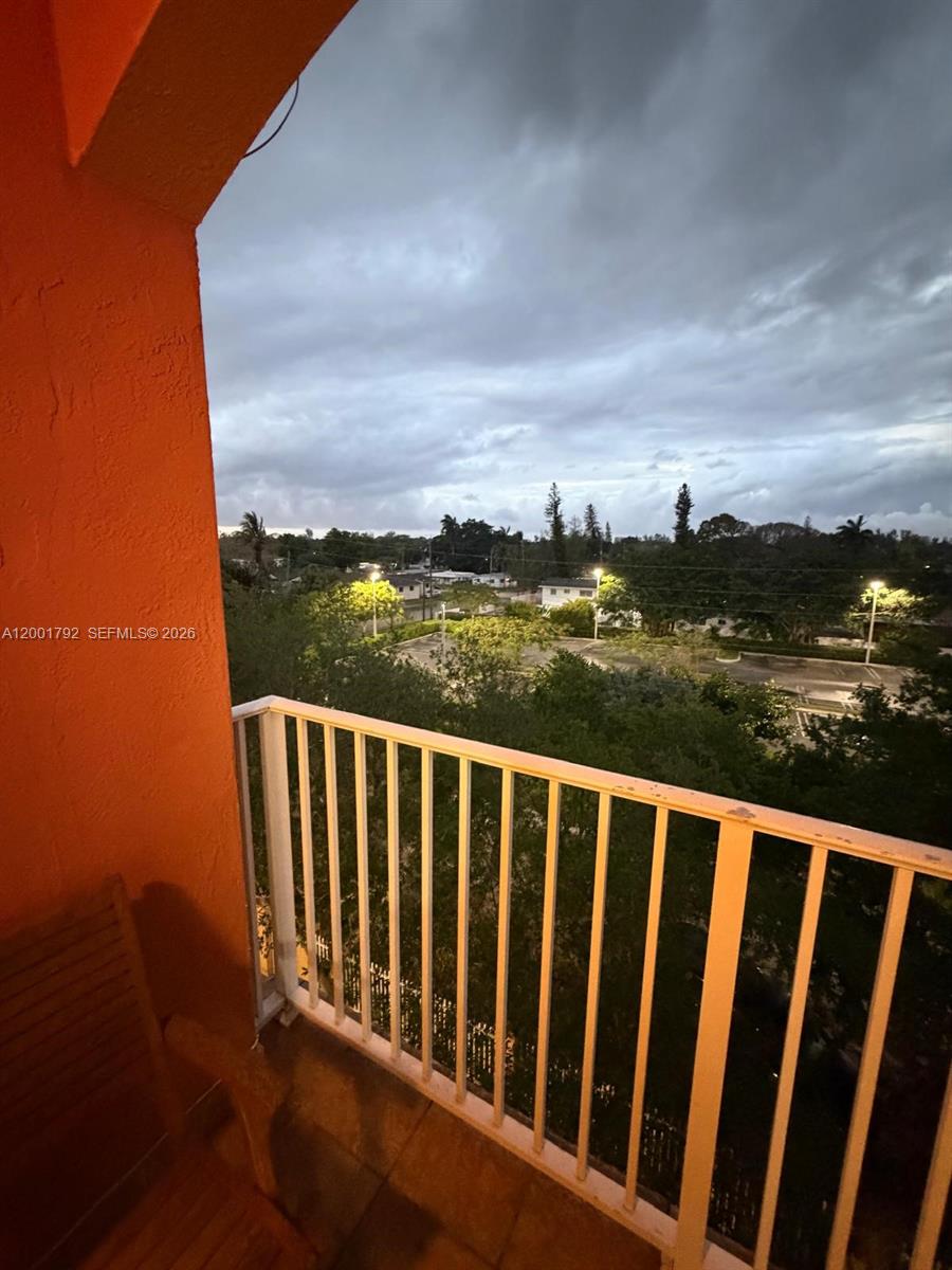 1300 NE 109th Street 404, Miami, FL 33161, Miami