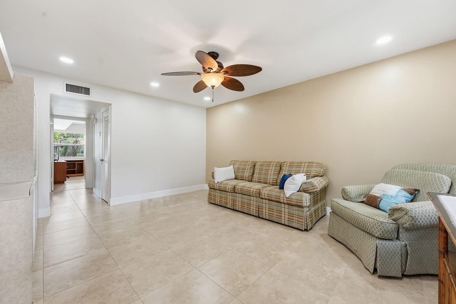 566 Piedmont L, Delray Beach, FL 33484 photo 13