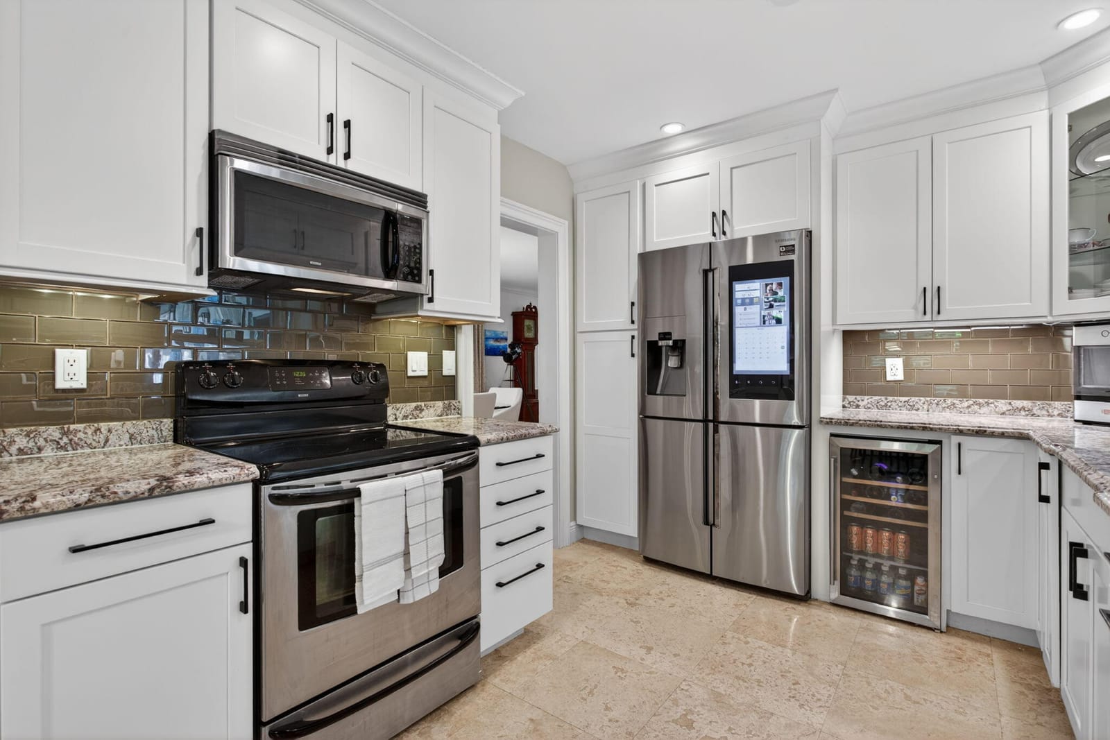 2812 NW 12th Avenue, Wilton Manors, FL 33311 photo 11