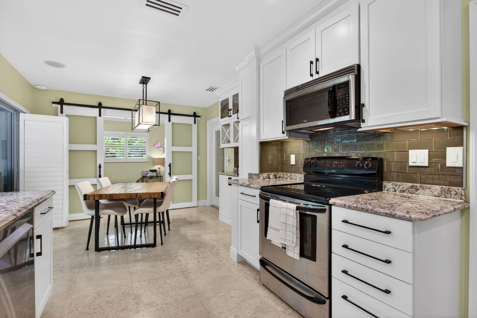 2812 NW 12th Avenue, Wilton Manors, FL 33311 photo 13