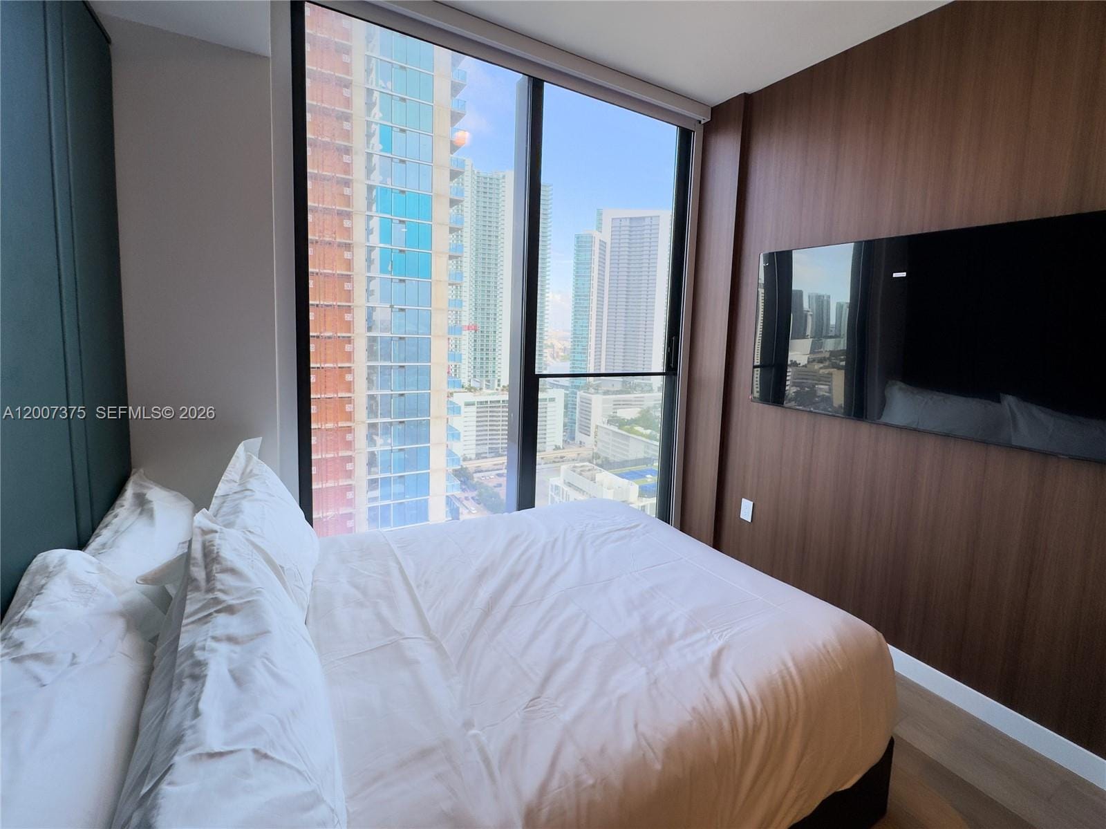 20 NE 11th Street 3006B, Miami, FL 33132 photo 5