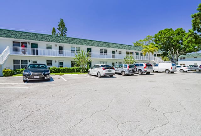 2800 Indian River Boulevard 4r, Vero Beach, FL 32960