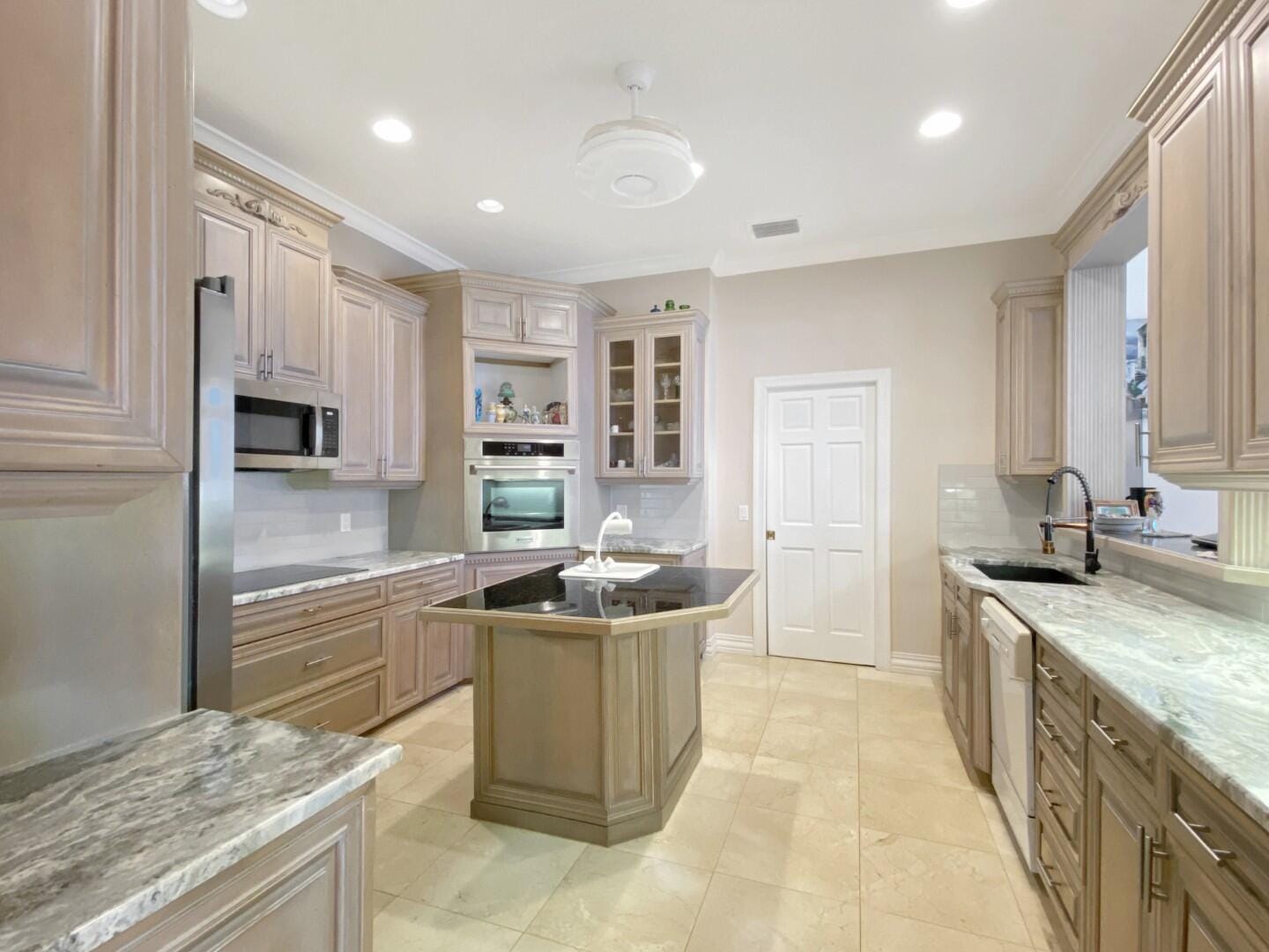 8327 S Highway A1a, Melbourne Beach, FL 32951 photo 19
