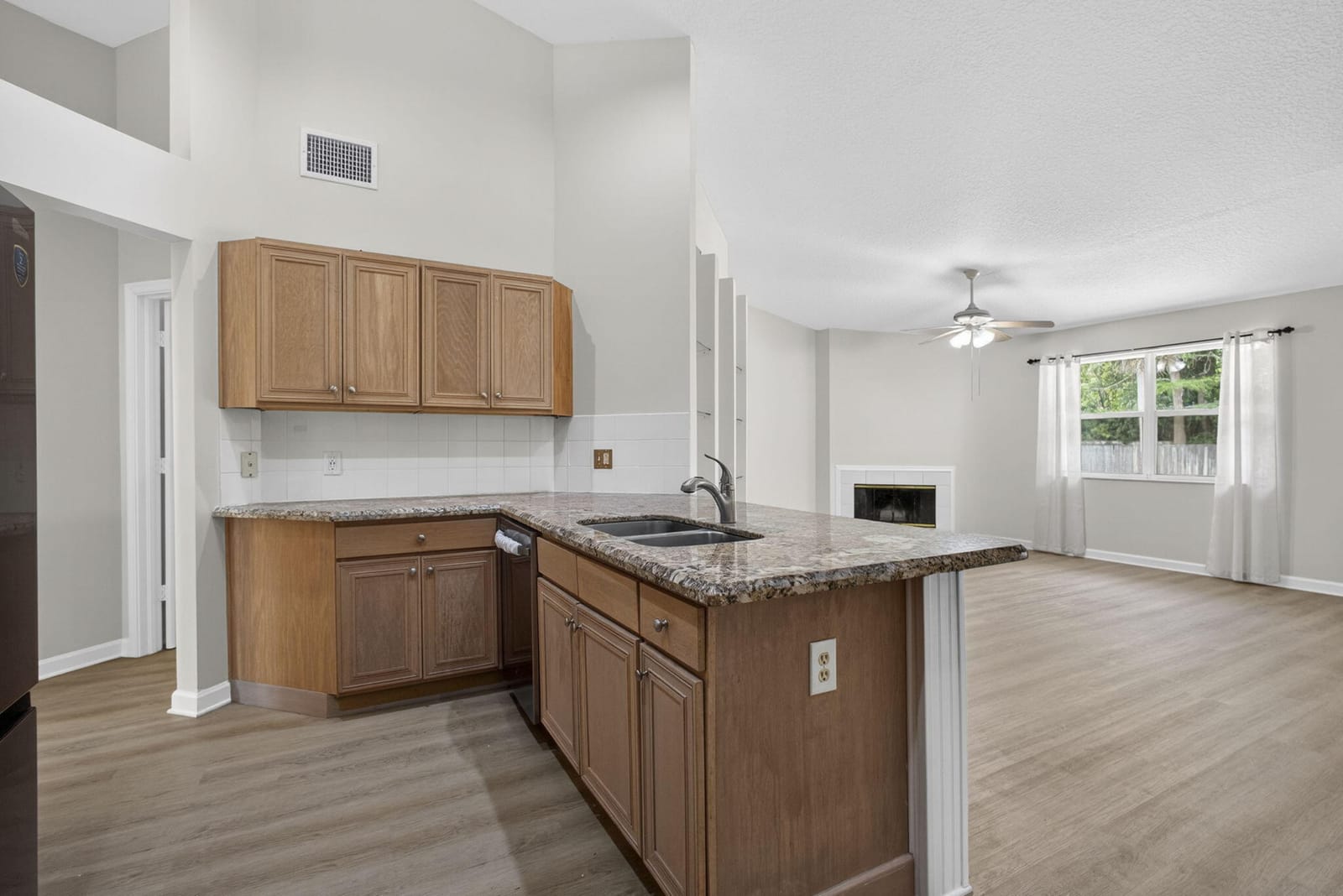 103 Oxford Court, Royal Palm Beach, FL 33411 photo 17