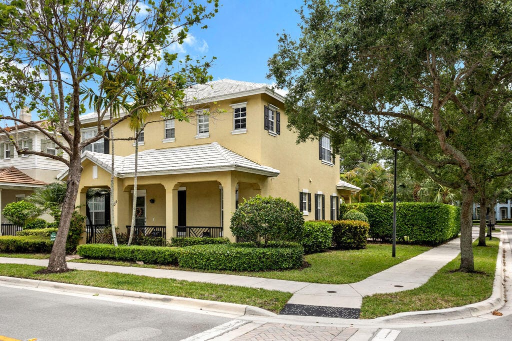 104 Kopsia Drive, Jupiter, FL 33458 photo 2