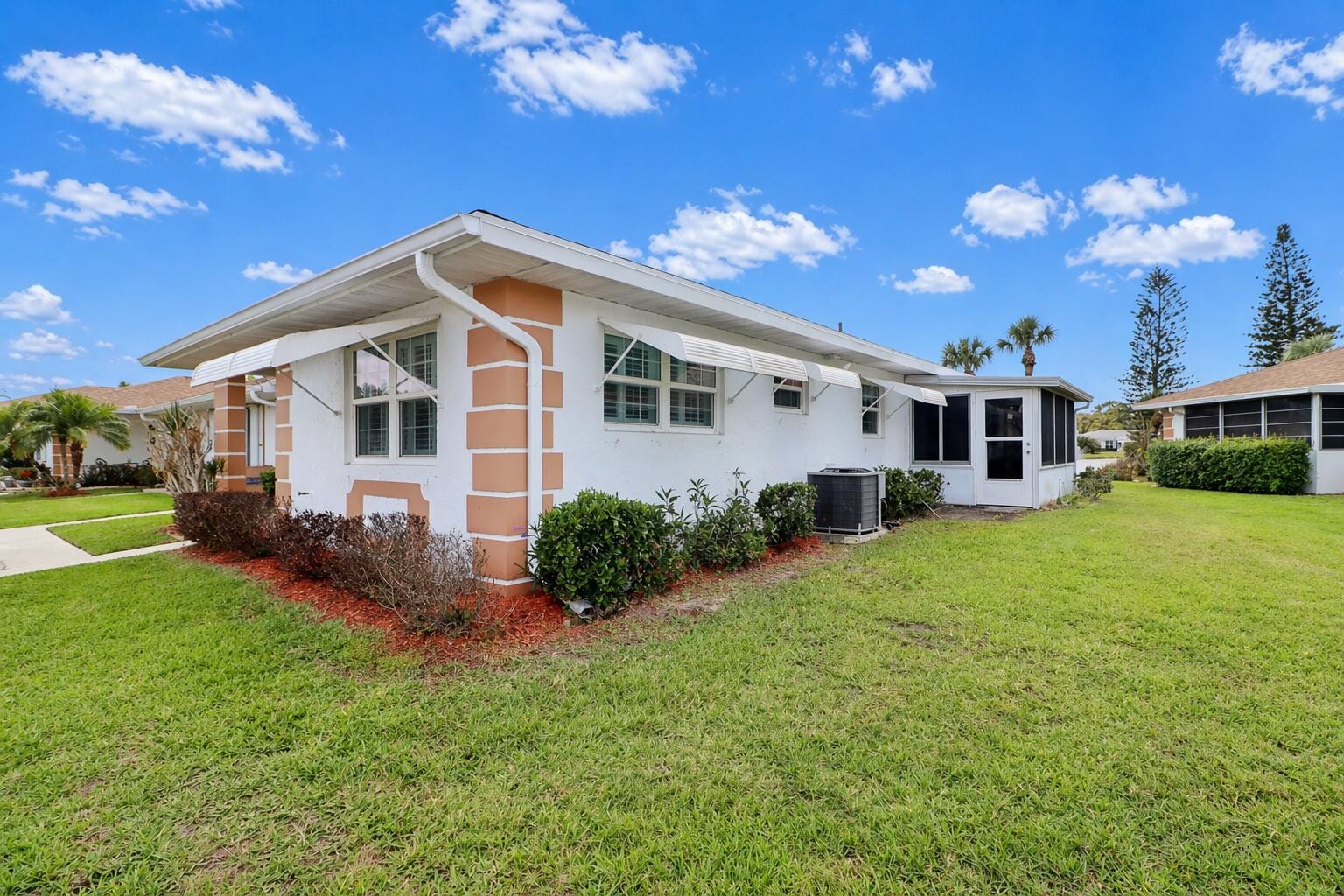 945 Savannas Point Drive, Fort Pierce, FL 34982 photo 1