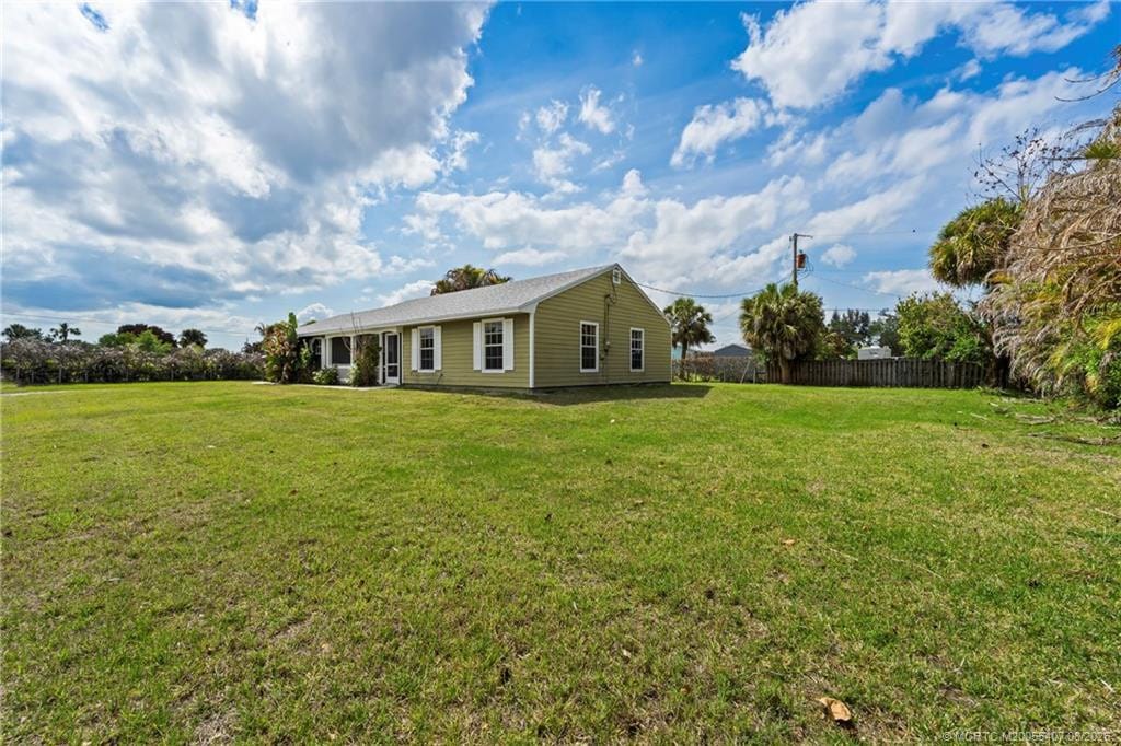 6285 SE Highland Avenue, Stuart, FL 34997 photo 3
