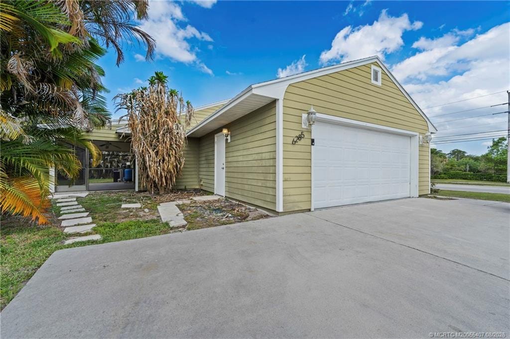 6285 SE Highland Avenue, Stuart, FL 34997 photo 5