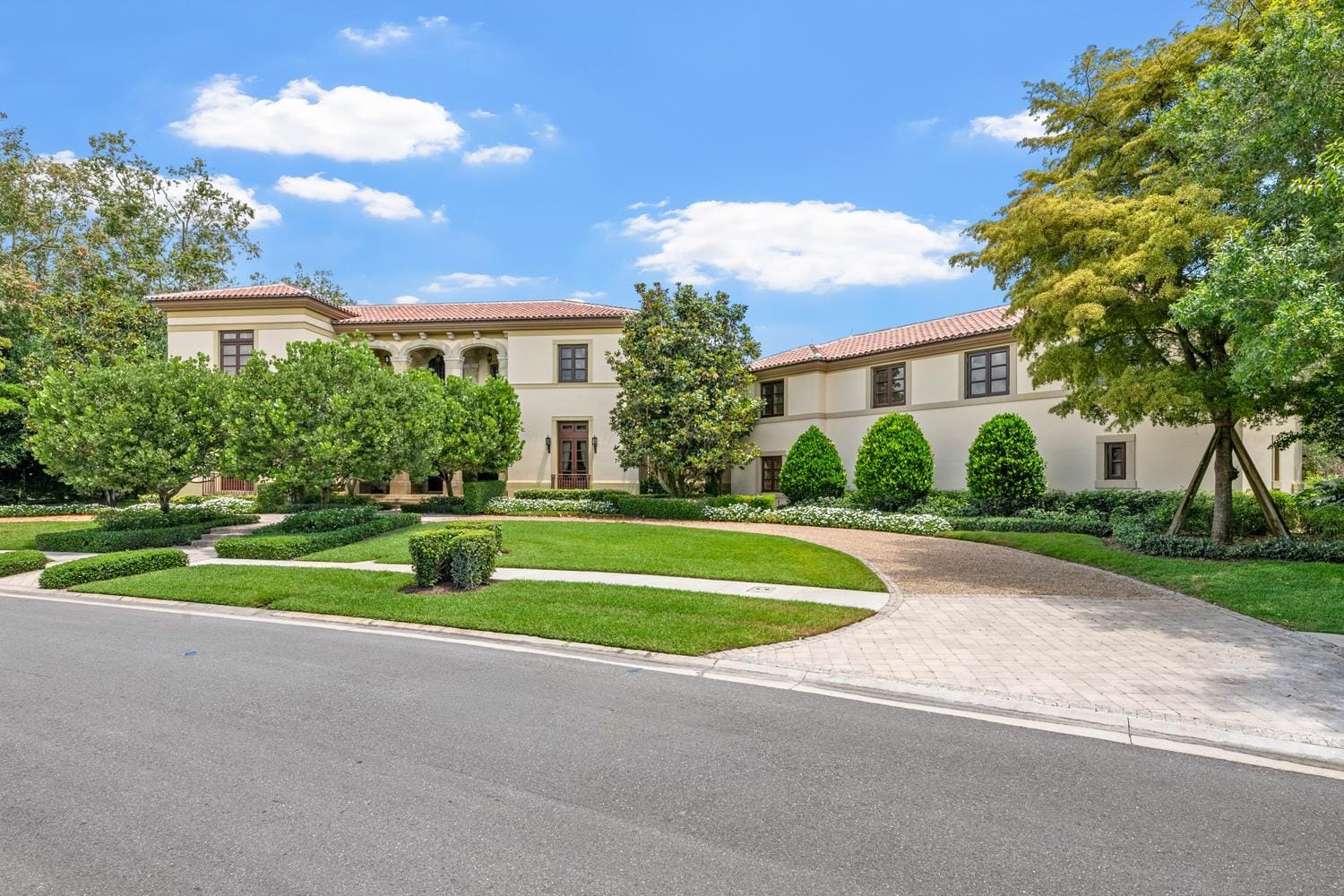 2953 Hurlingham Drive — photo 8