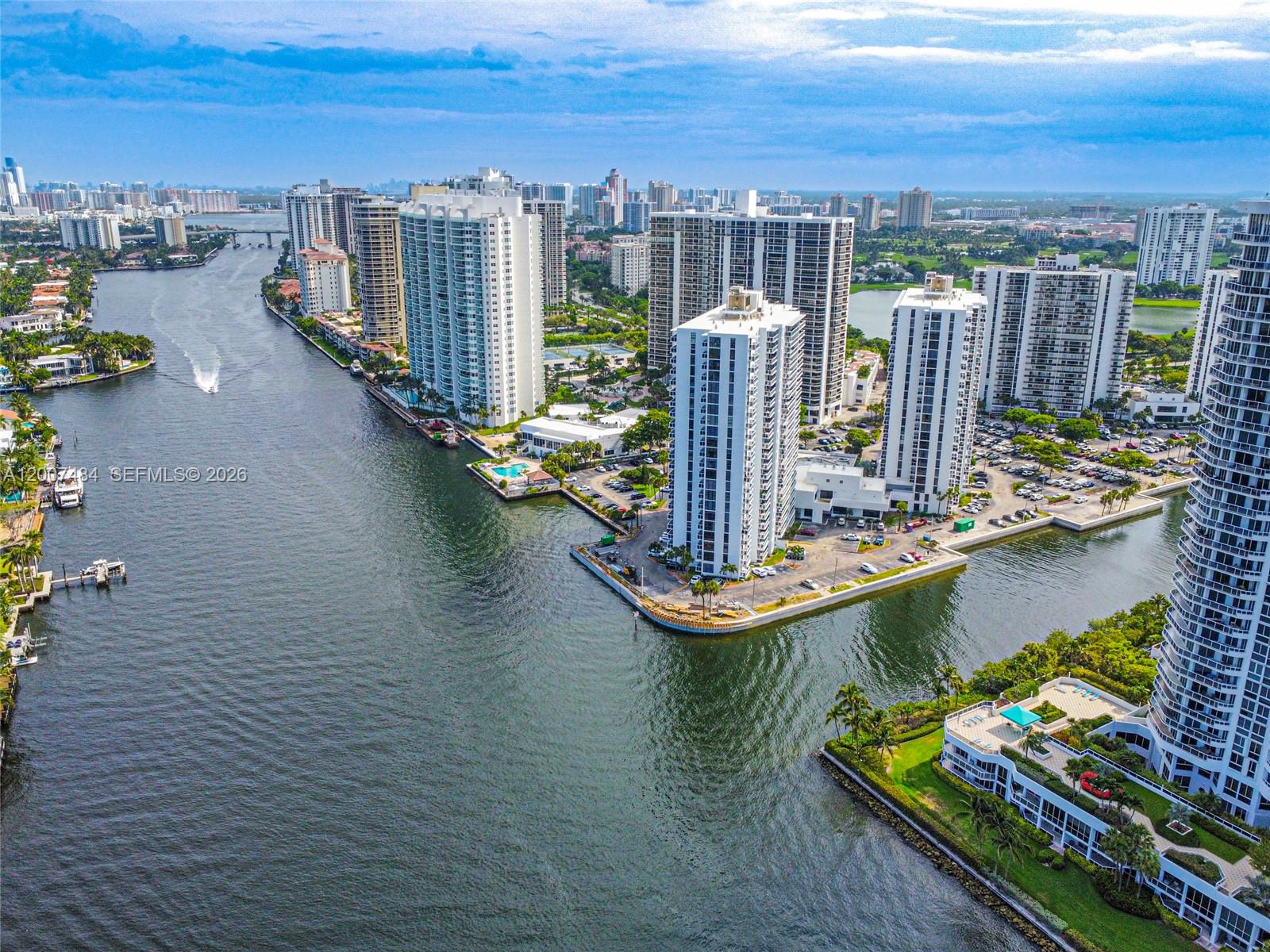 20505 E Country Club Drive 931, Aventura, FL 33180, Aventura