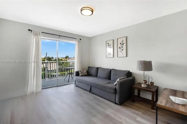 3527 NE 168th Street 409, Sunshores, North Miami Beach, FL
