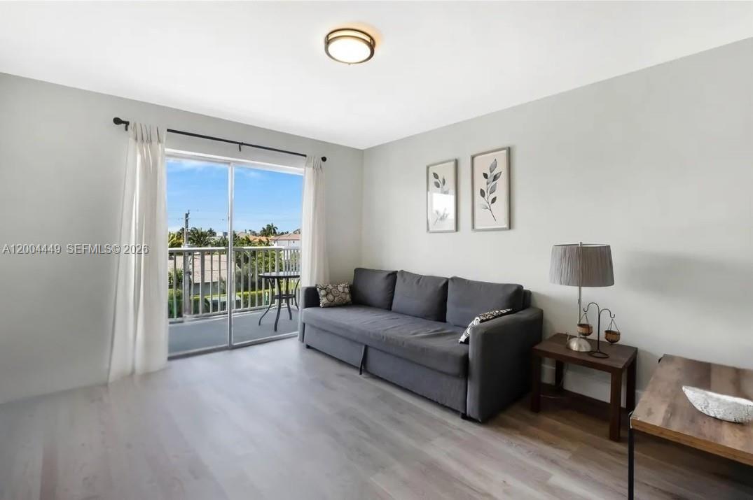 3527 NE 168th Street 409, North Miami Beach, FL 33160, North Miami Beach