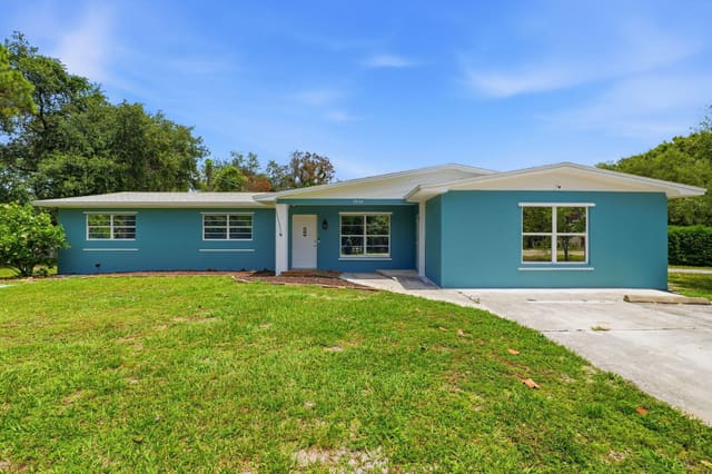 3532 Sunrise Boulevard, Fort Pierce, FL 34982