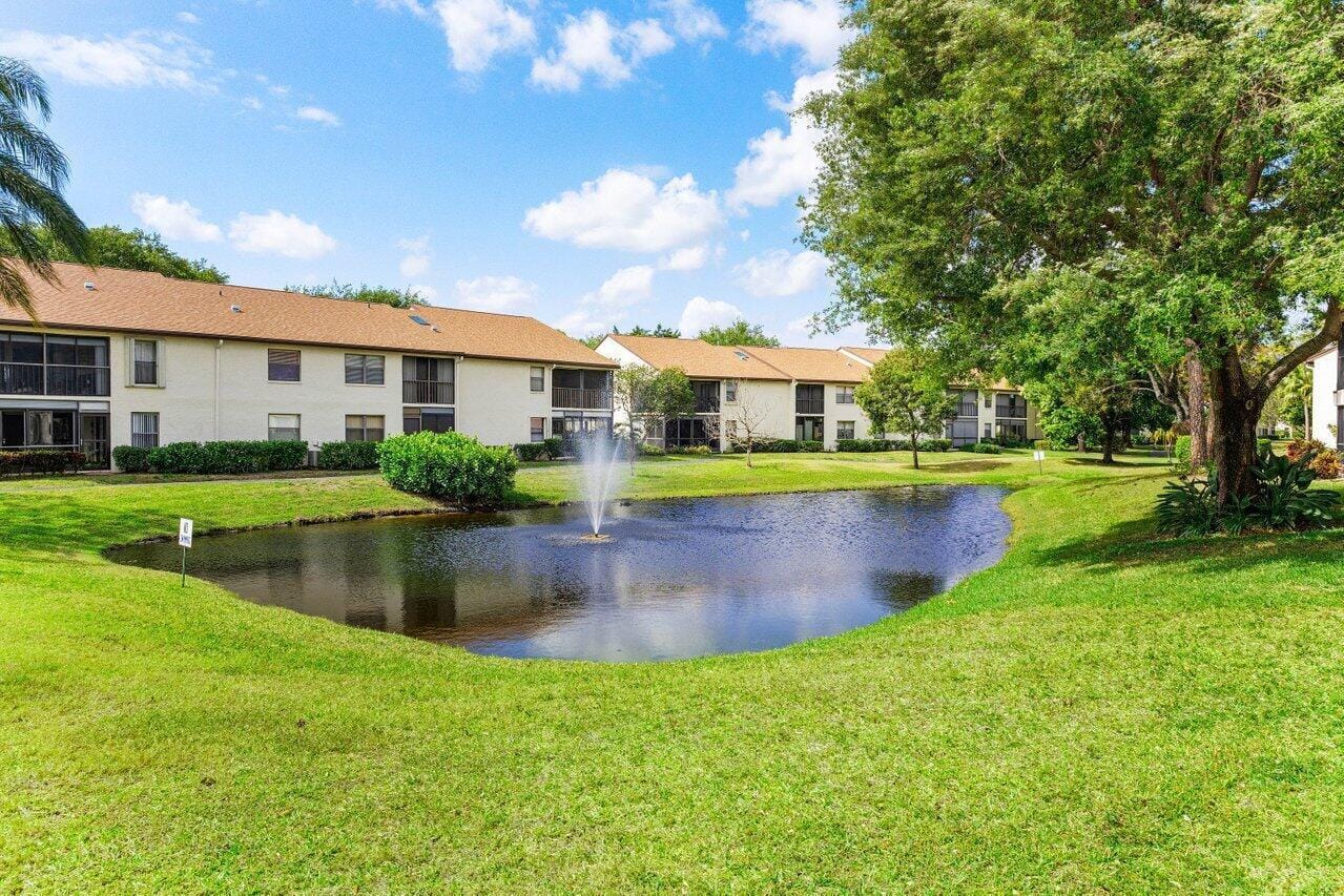 3362 Lucerne Park Drive, Greenacres, FL 33467 photo 2