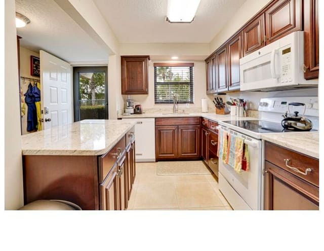 1300 Seaway Drive 2, sold in La Entrada Del Mar Condominium, Fort Pierce, FL