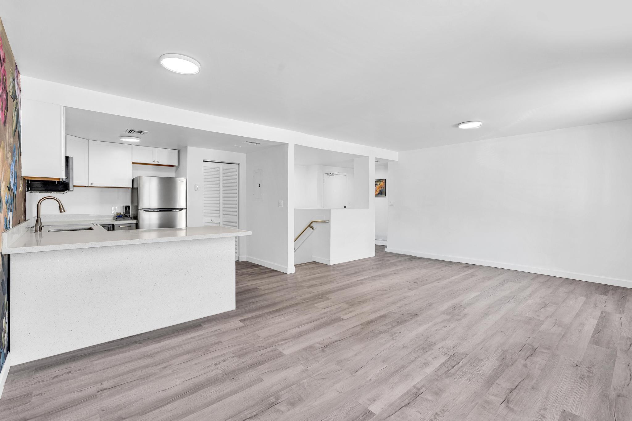 1460 Ocean Drive 205 — photo 9
