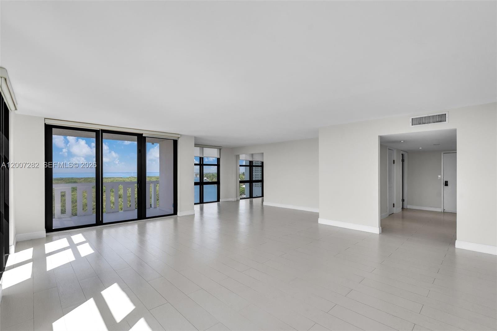 1121 Crandon Boulevard D701 — photo 5