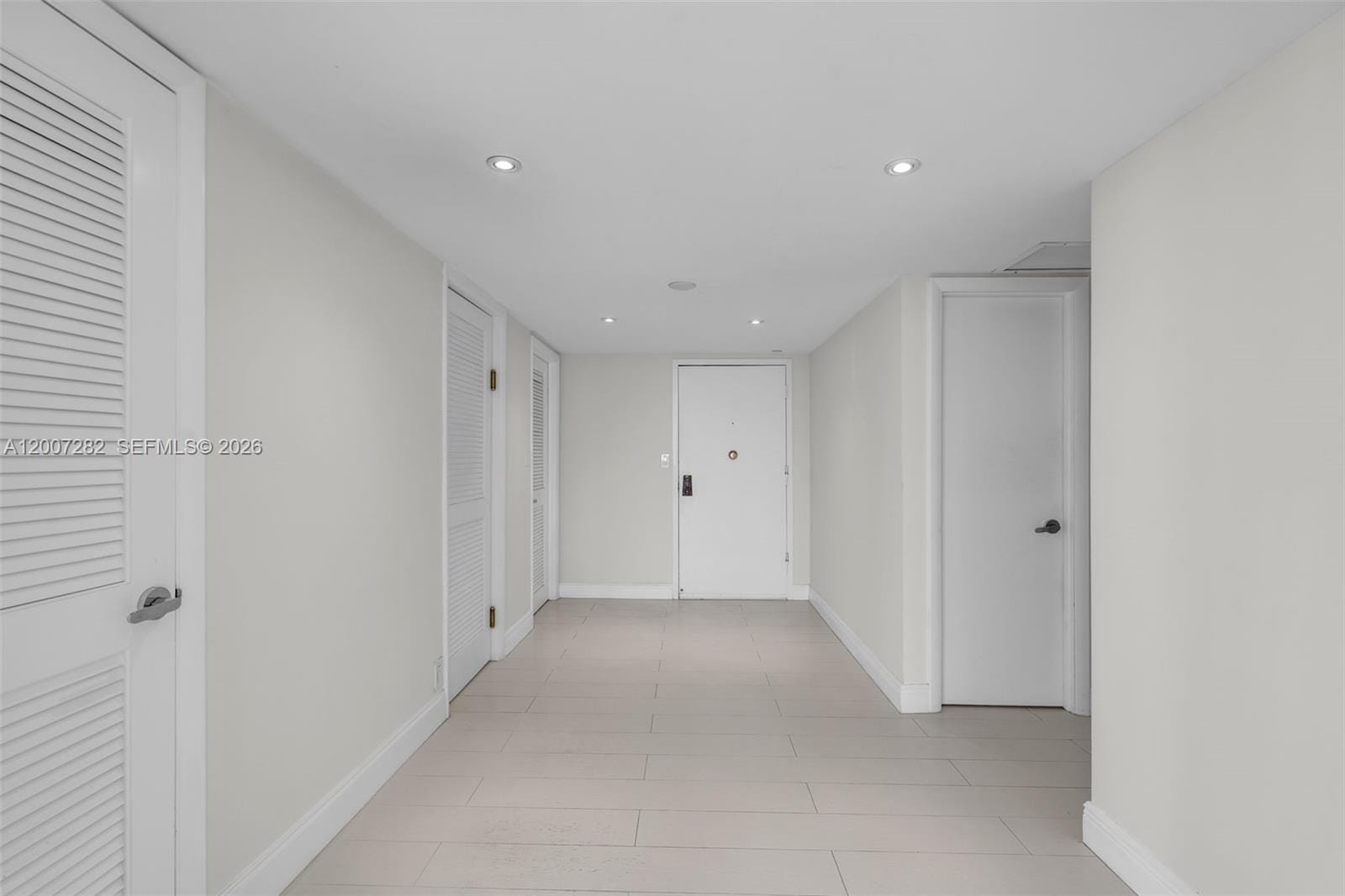 1121 Crandon Boulevard D701 — photo 9