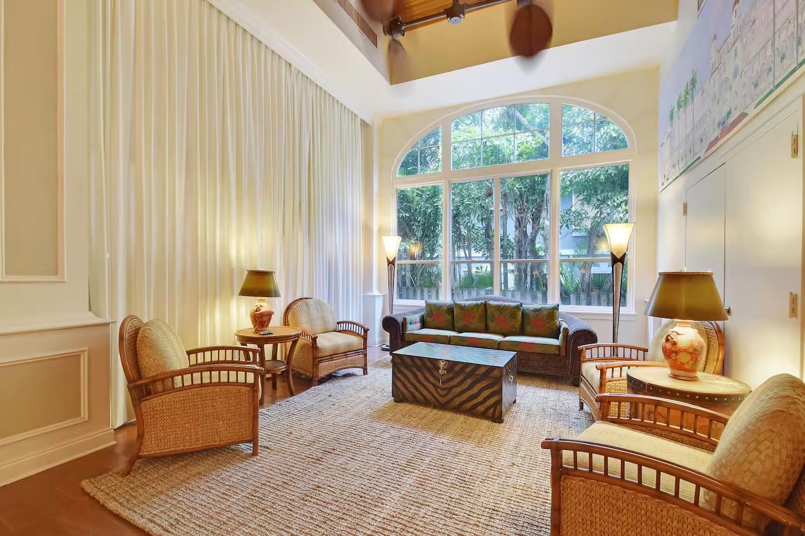 235 Sunrise 3244, Palm Beach, FL 33480 photo 20