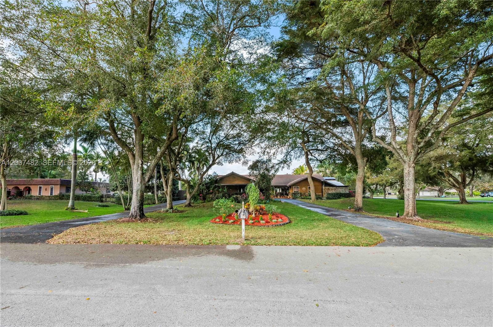 10651 SW 27th Street, Davie, FL 33328, Davie