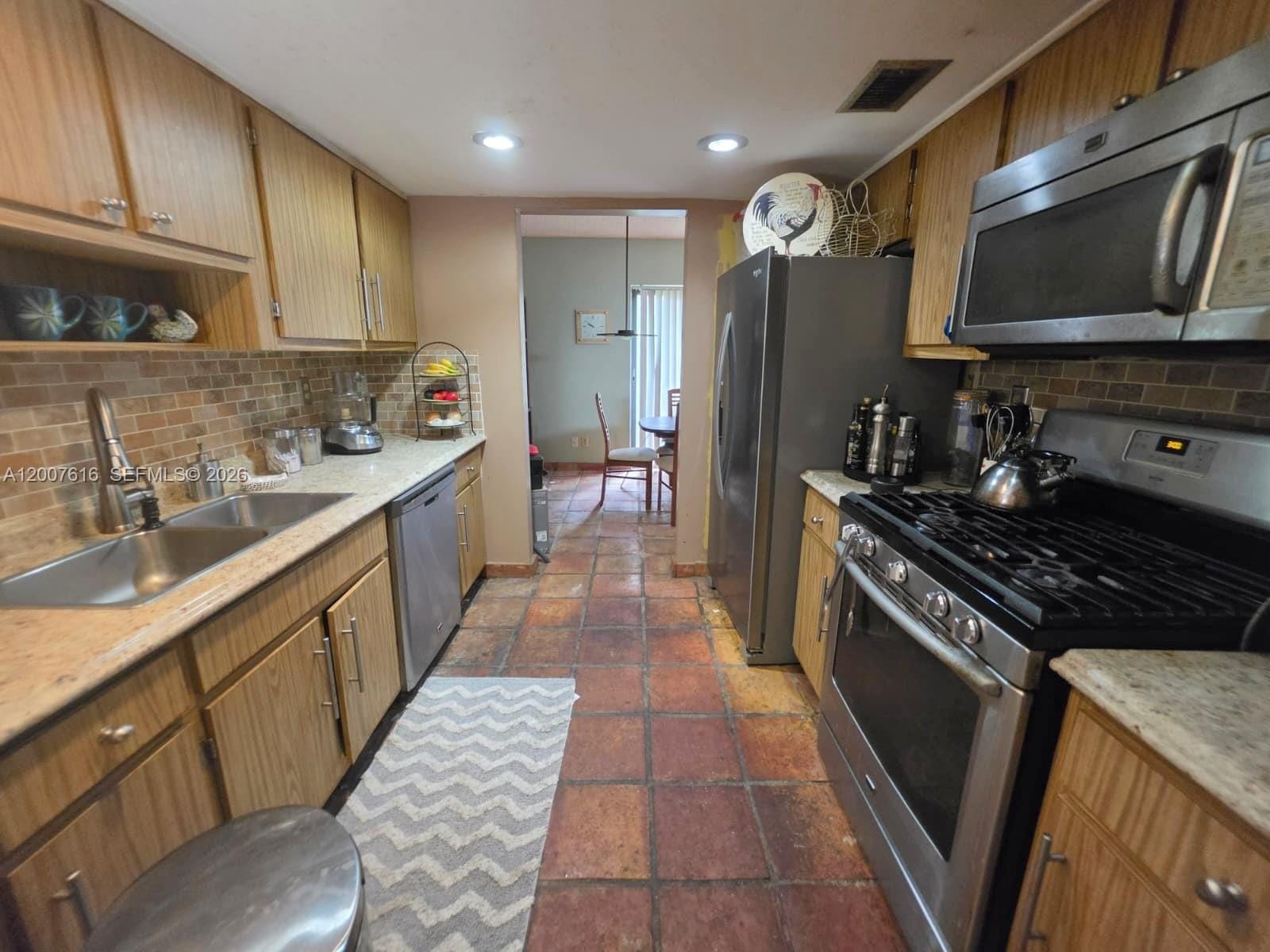 10901 SW 113th Place 66B — photo 9