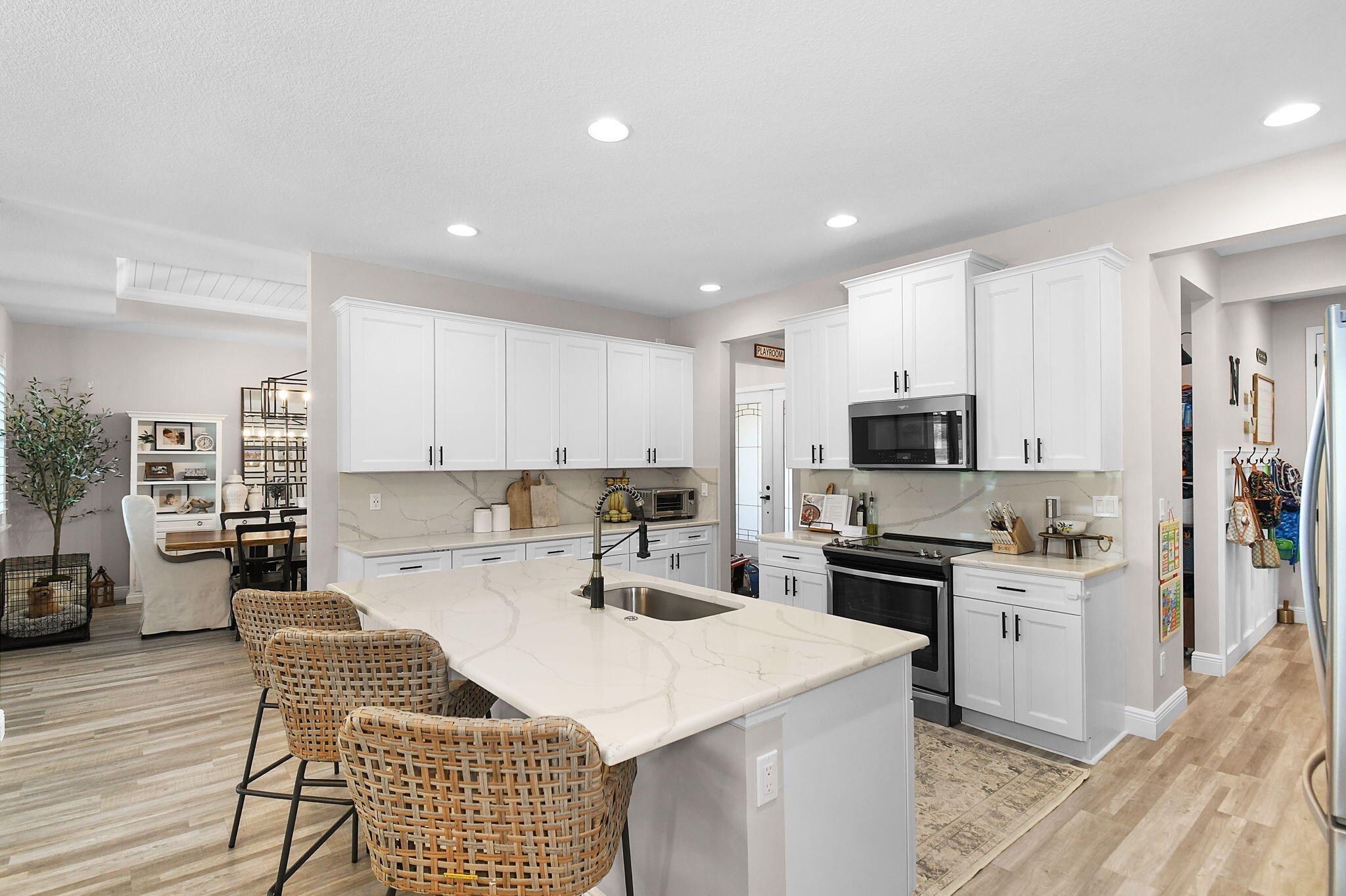 508 SW Bradshaw Circle — photo 9