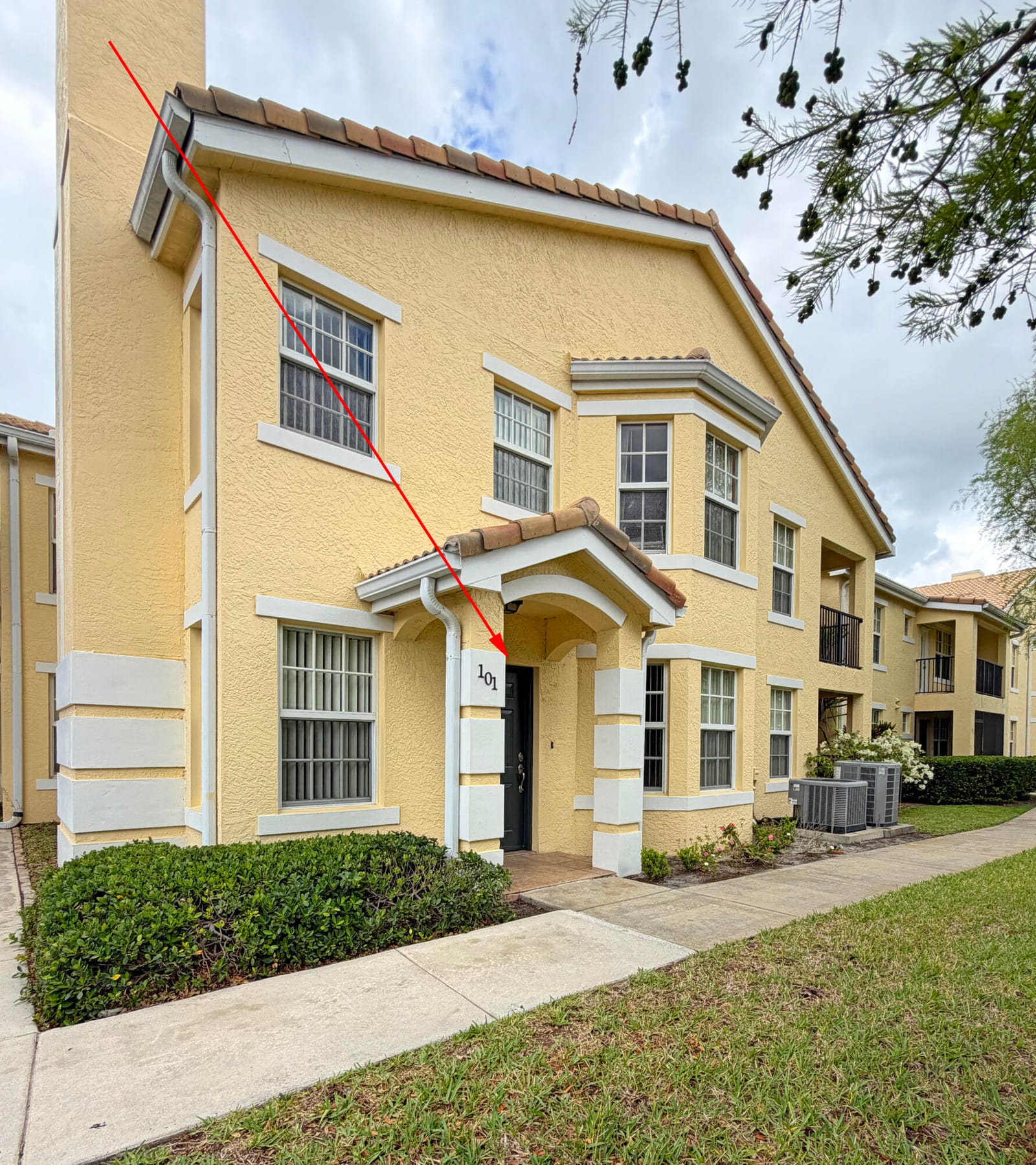 152 SW Peacock Boulevard 27101 — photo 2
