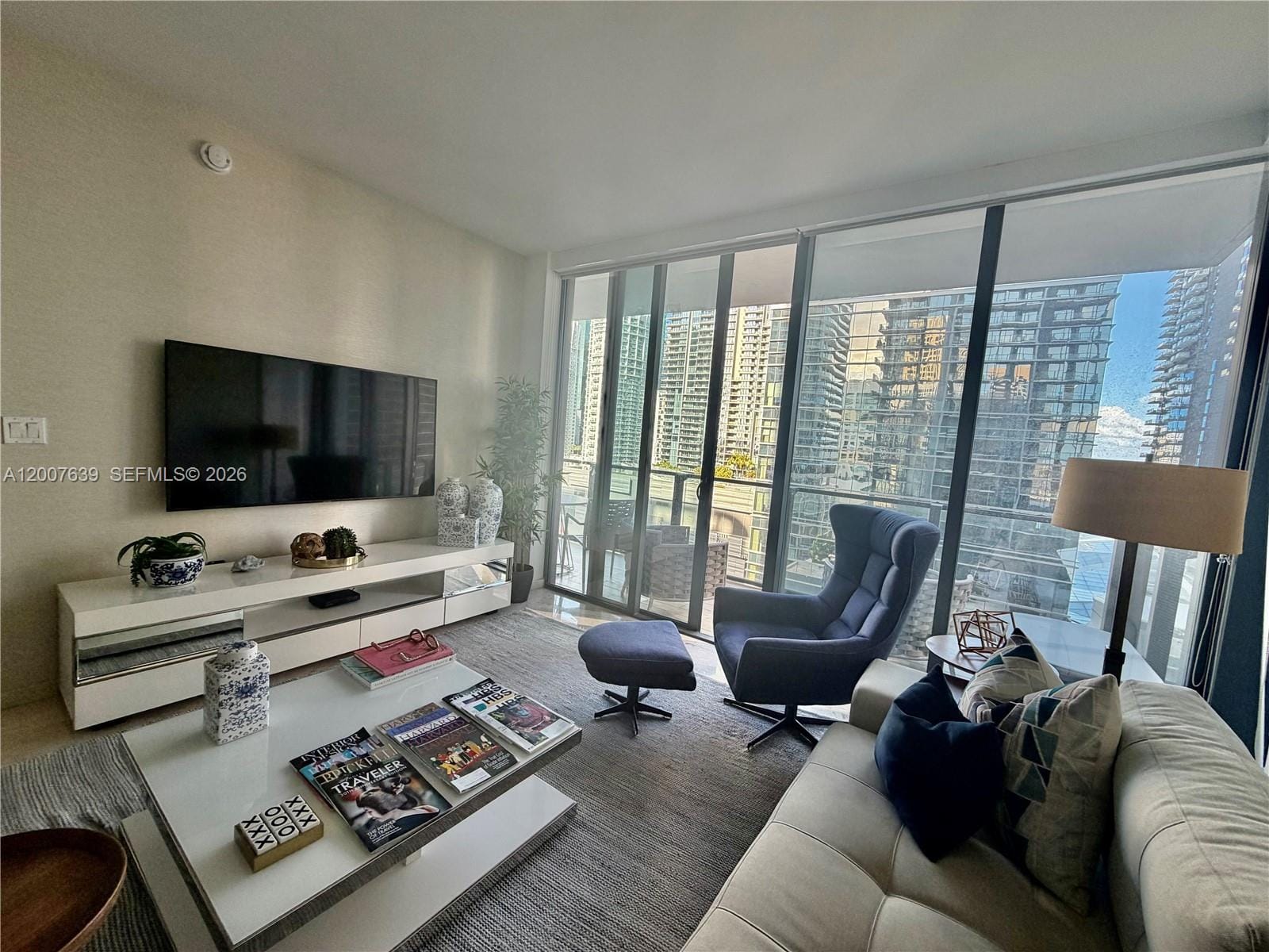 88 SW 7th Street 1109, Miami, FL 33130 photo 9