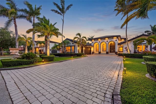 19533 SW 130th Avenue, sold in Renaissance Ranches, Miami, FL