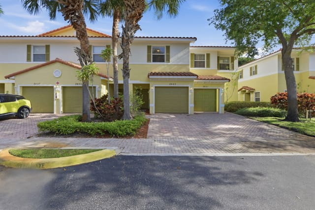 2423 NW 31st Court, sold in Oakland Lakes, Oakland Park, FL