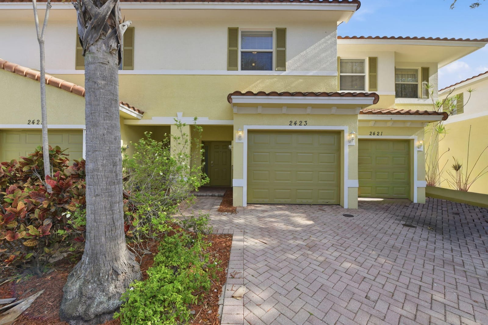 2423 NW 31st Court, Oakland Park, FL 33309 photo 2