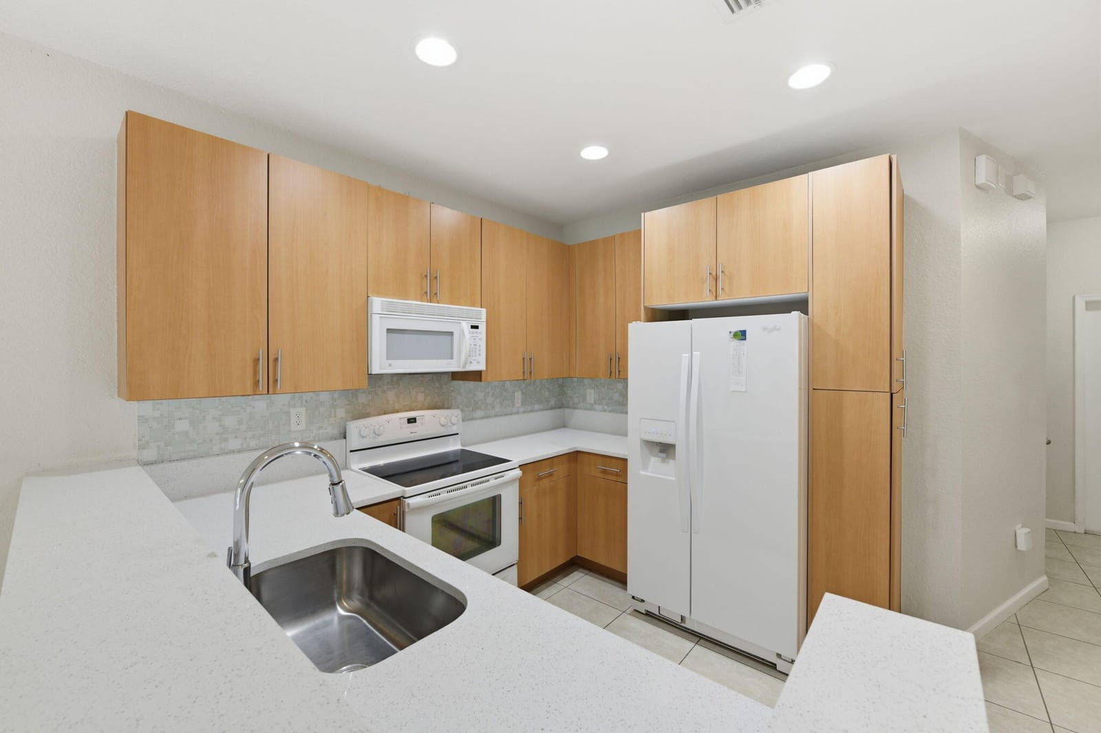 2423 NW 31st Court, Oakland Park, FL 33309 photo 17