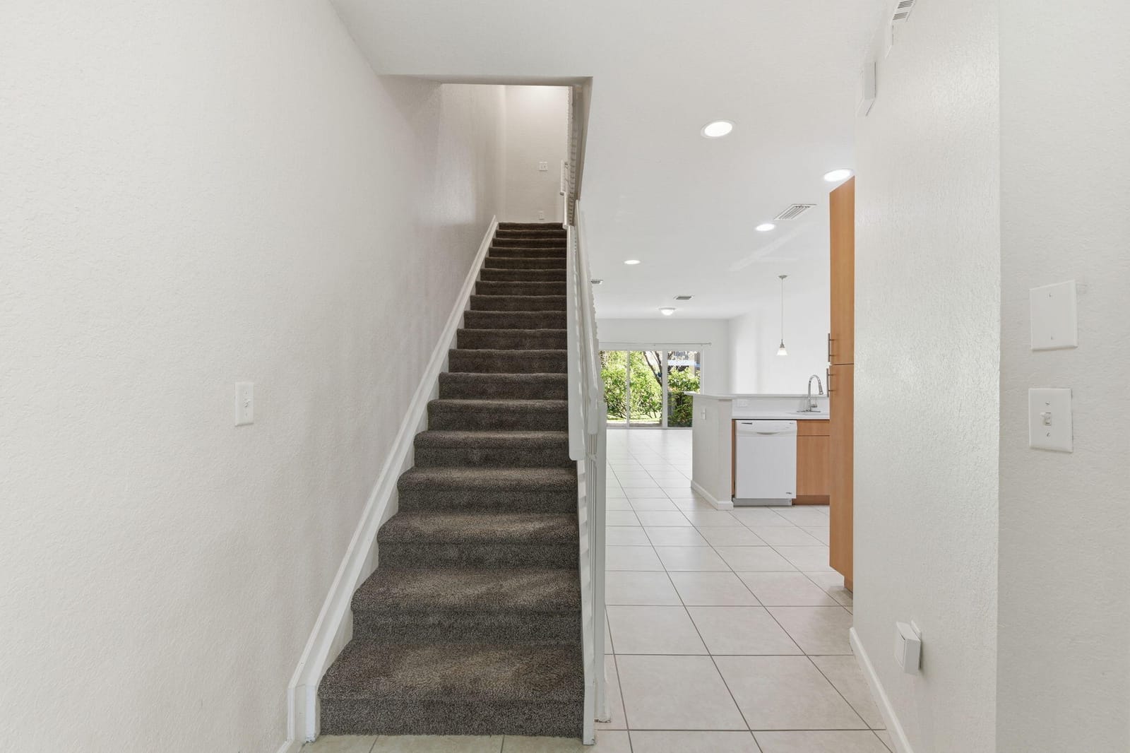 2423 NW 31st Court, Oakland Park, FL 33309 photo 21