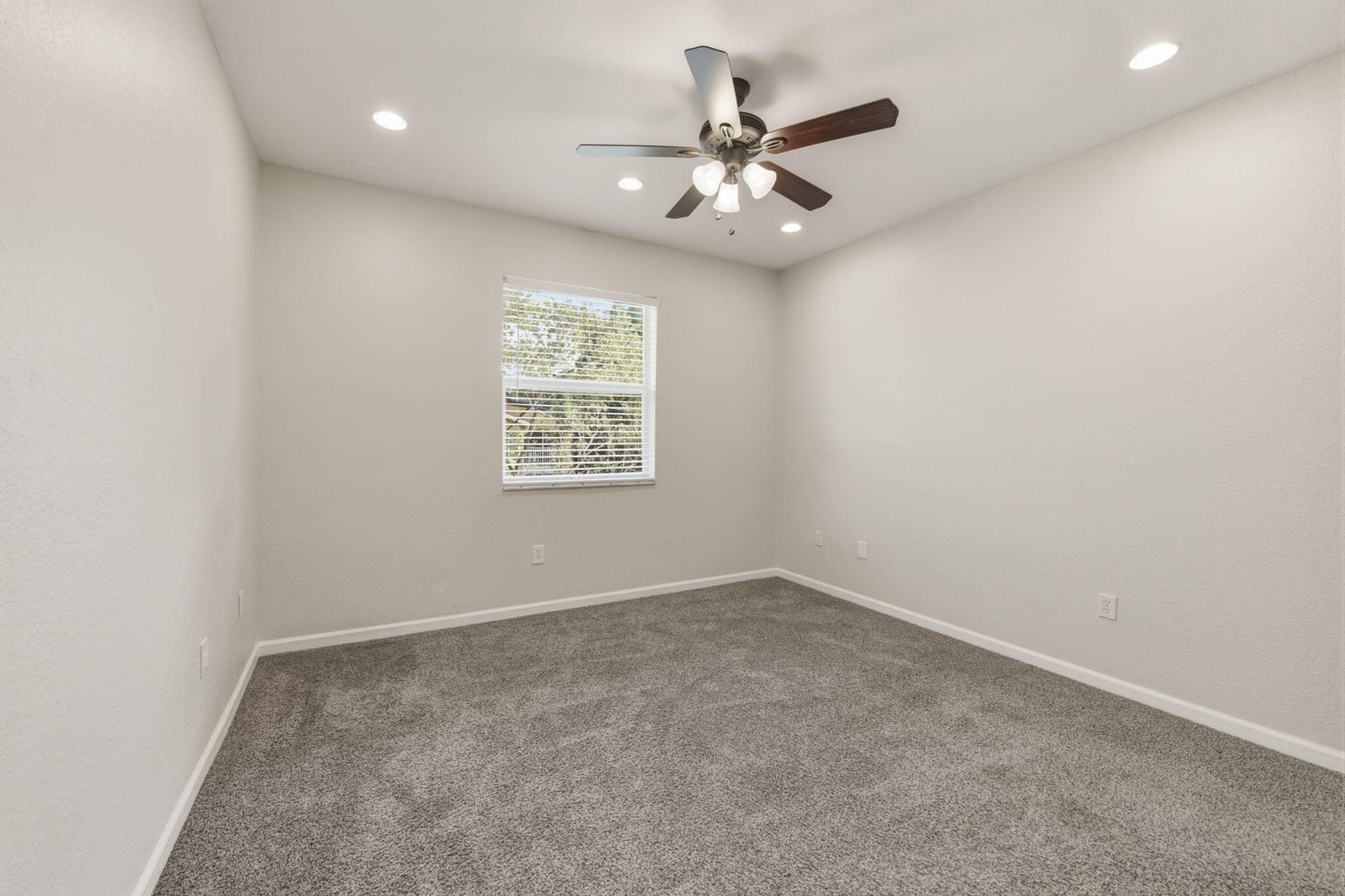 2423 NW 31st Court, Oakland Park, FL 33309 photo 26
