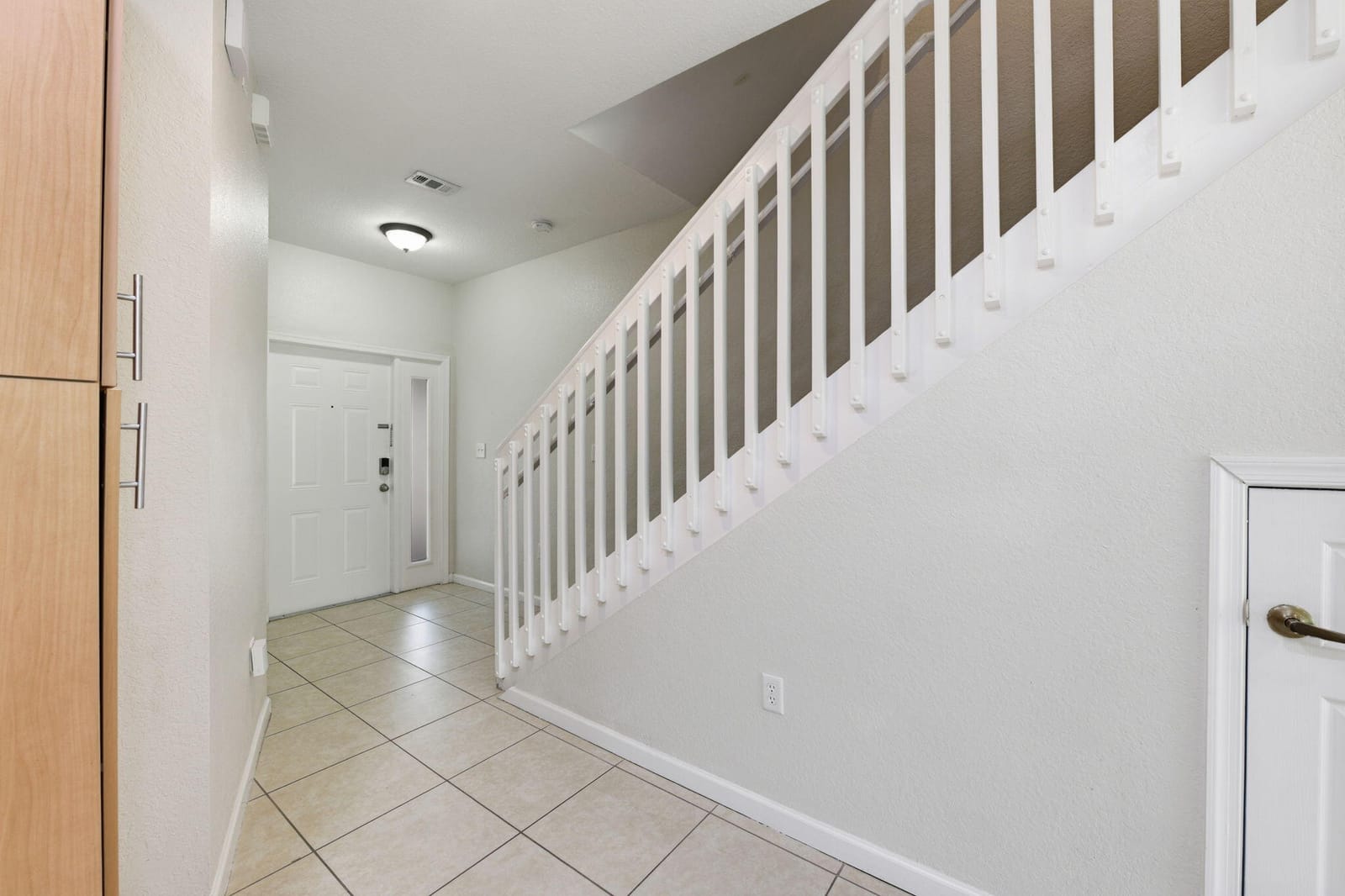 2423 NW 31st Court, Oakland Park, FL 33309 photo 9