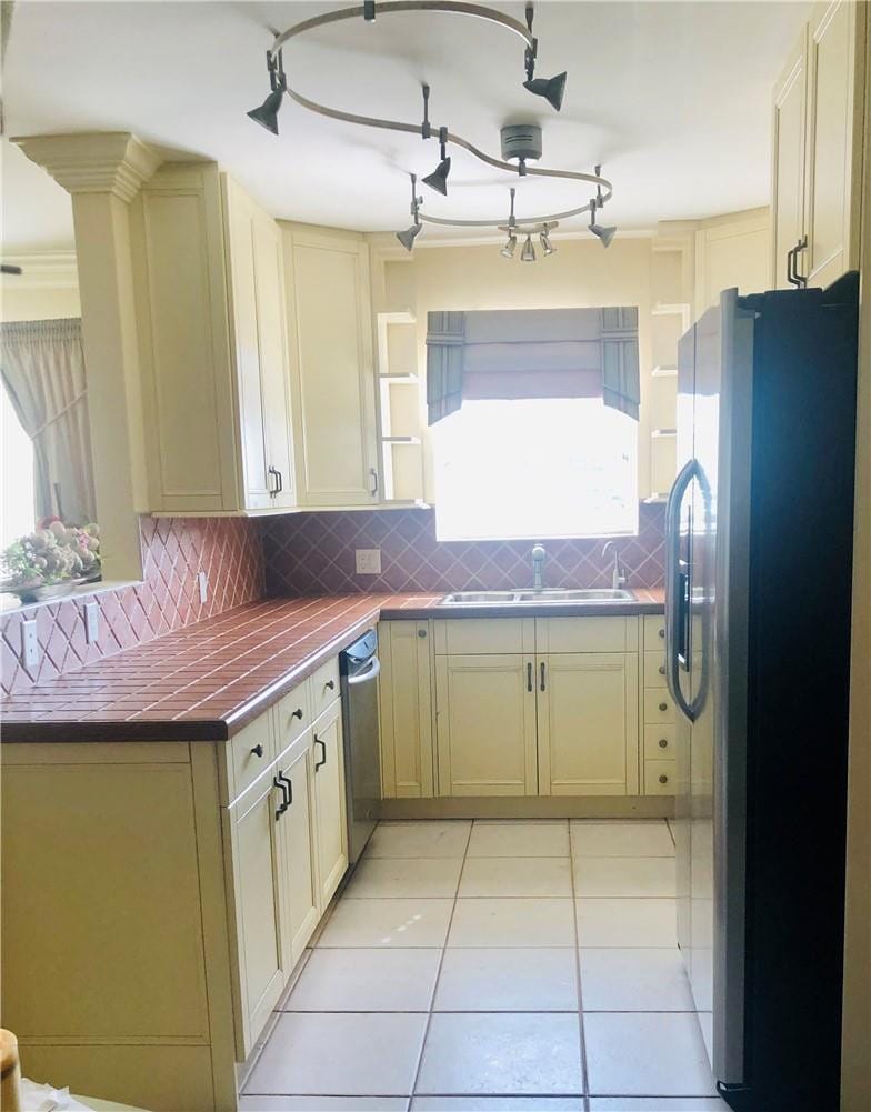 137 Farnham F 137 — photo 8
