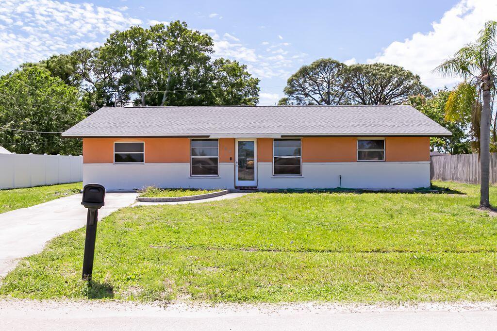 734 SE Arton Lane, Port St. Lucie, FL 34983, Port St Lucie