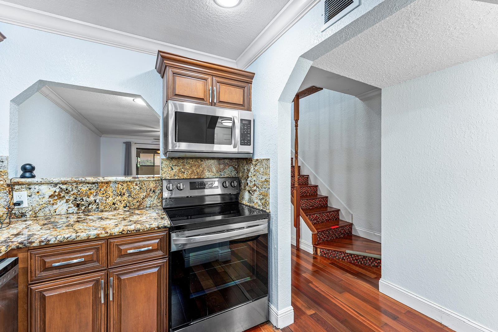 139 Sparrow 4b, Royal Palm Beach, FL 33411 photo 2