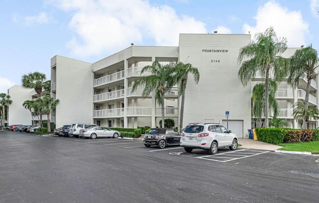 3146 Via Poinciana 203, Lake Worth, FL 33467