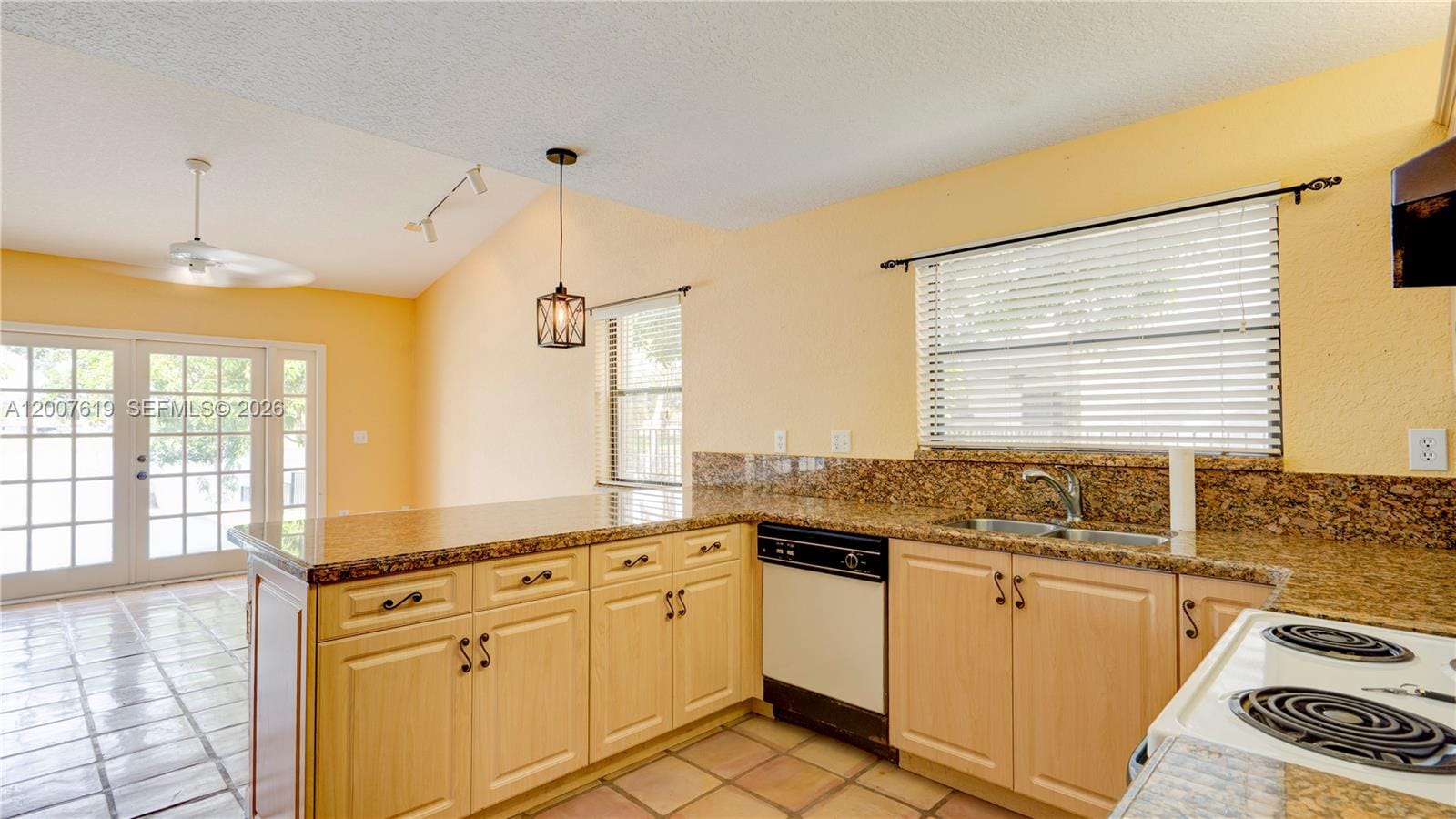 6255 Hawkes Bluff Avenue, Davie, FL 33331 photo 24