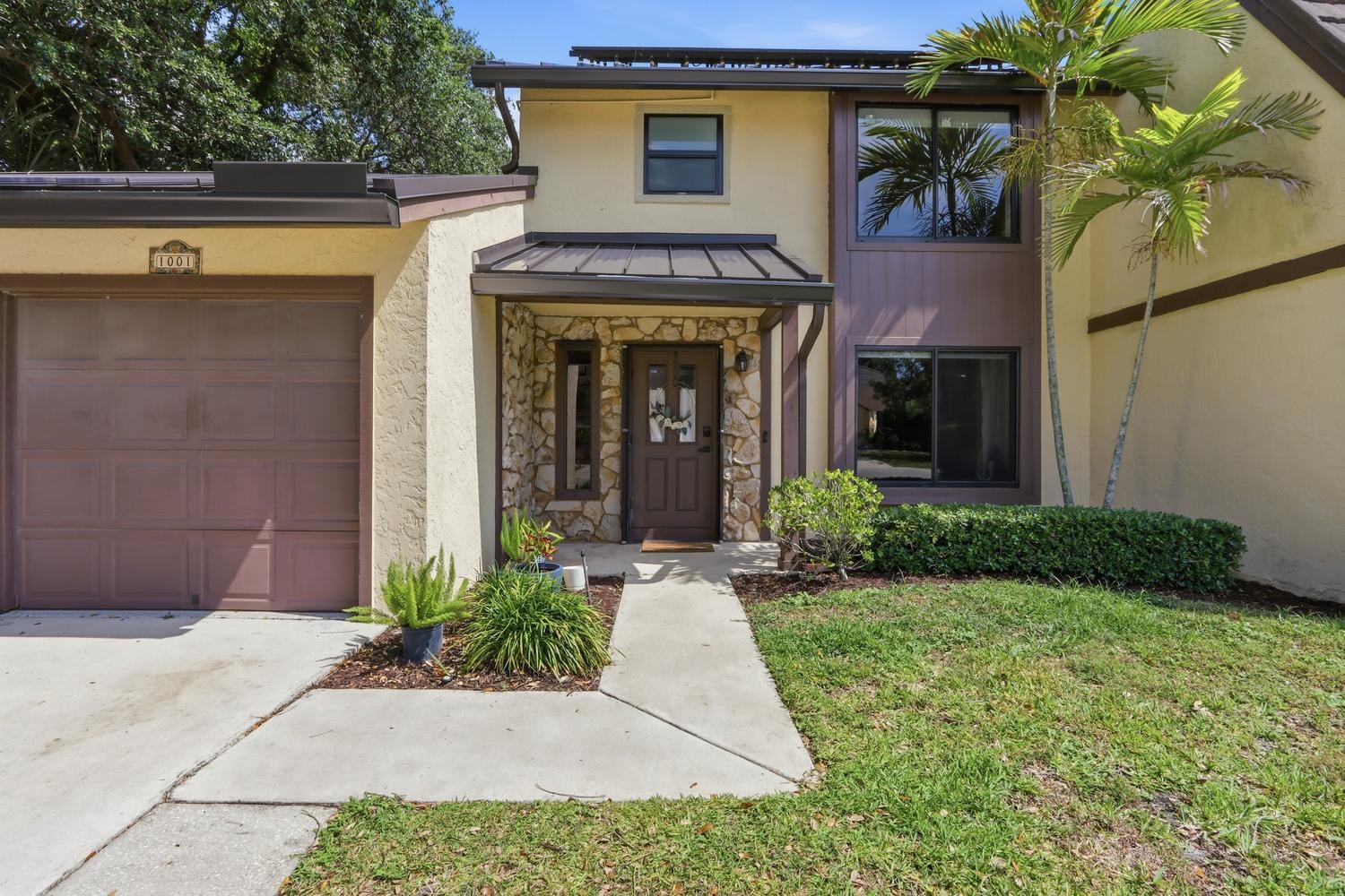 1001 Raintree Lane, Palm Beach Gardens, FL 33410 photo 3