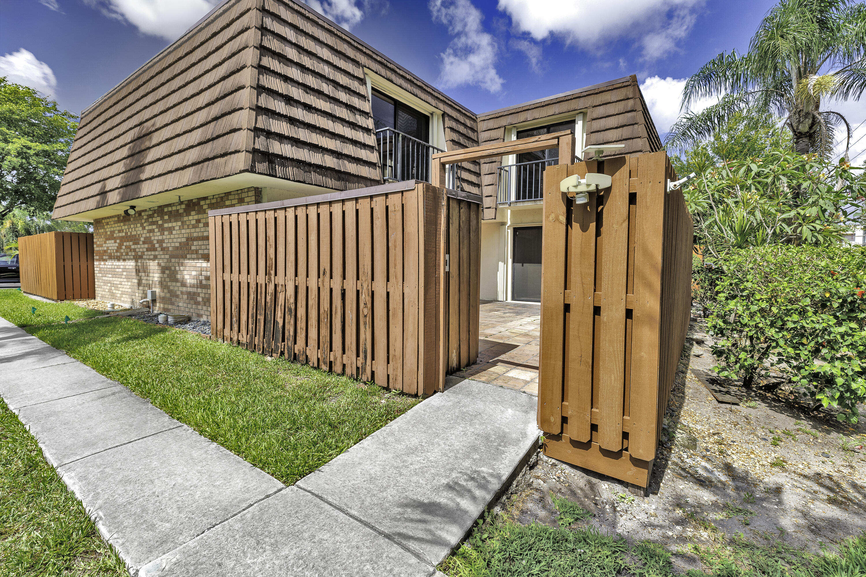3885 Louis Drive 1203, Lake Worth, FL 33461, Lake Worth