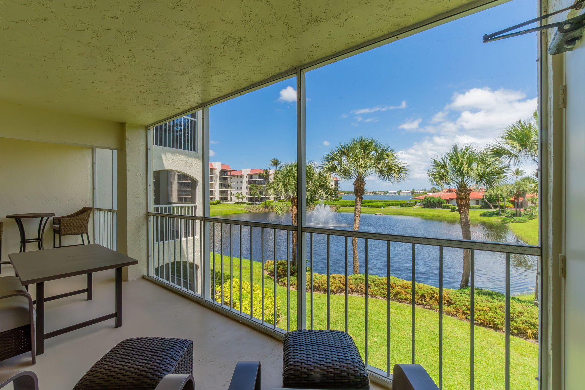 102 Half Moon Circle G2, Hypoluxo, FL 33462, Hypoluxo