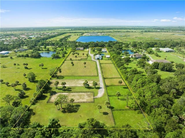 8530 8th Street, Vero Beach, FL 32968
