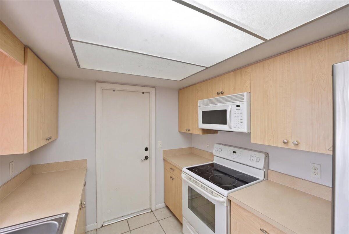 583 SE Greenway Terrace, Port St. Lucie, FL 34983 photo 15