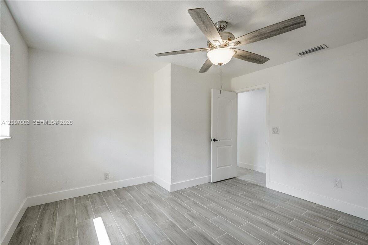 1480 W 36th Street — photo 11